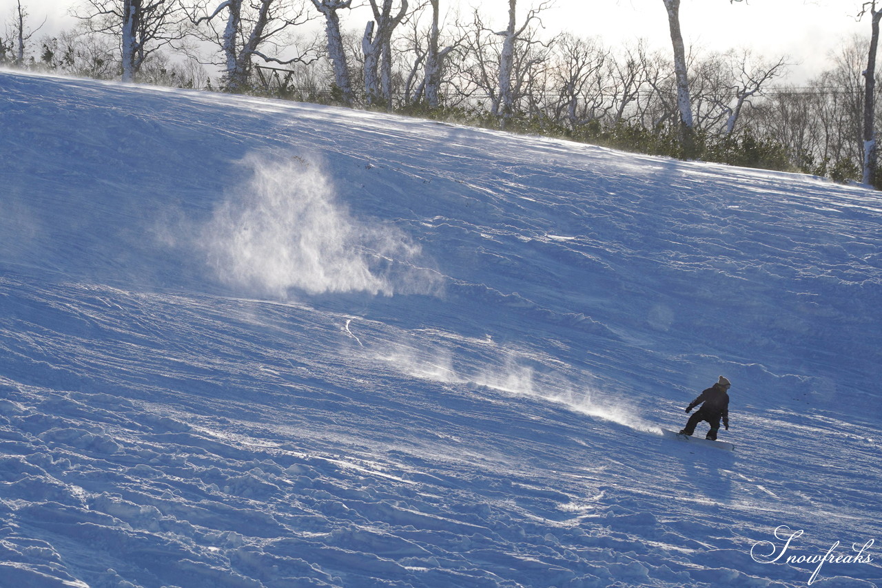 天然雪100％！本日、中山峠スキー場がゲレンデオープン♪ 2019-2020 北海道スキー＆スノーボードシーズンの開幕です(*^^)v